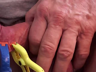 Mature Hard Tramp Masturbating & Adding Detect Clamps